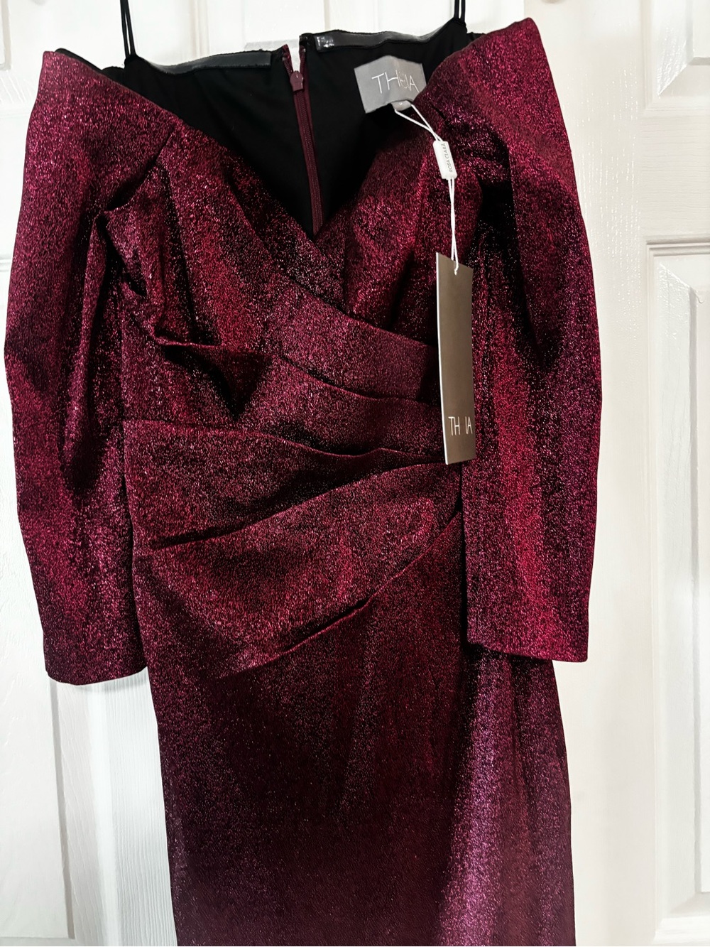 NWT Theia size 2 shimmer Wine Red Off-Shoulder Draped Cocktail Dress